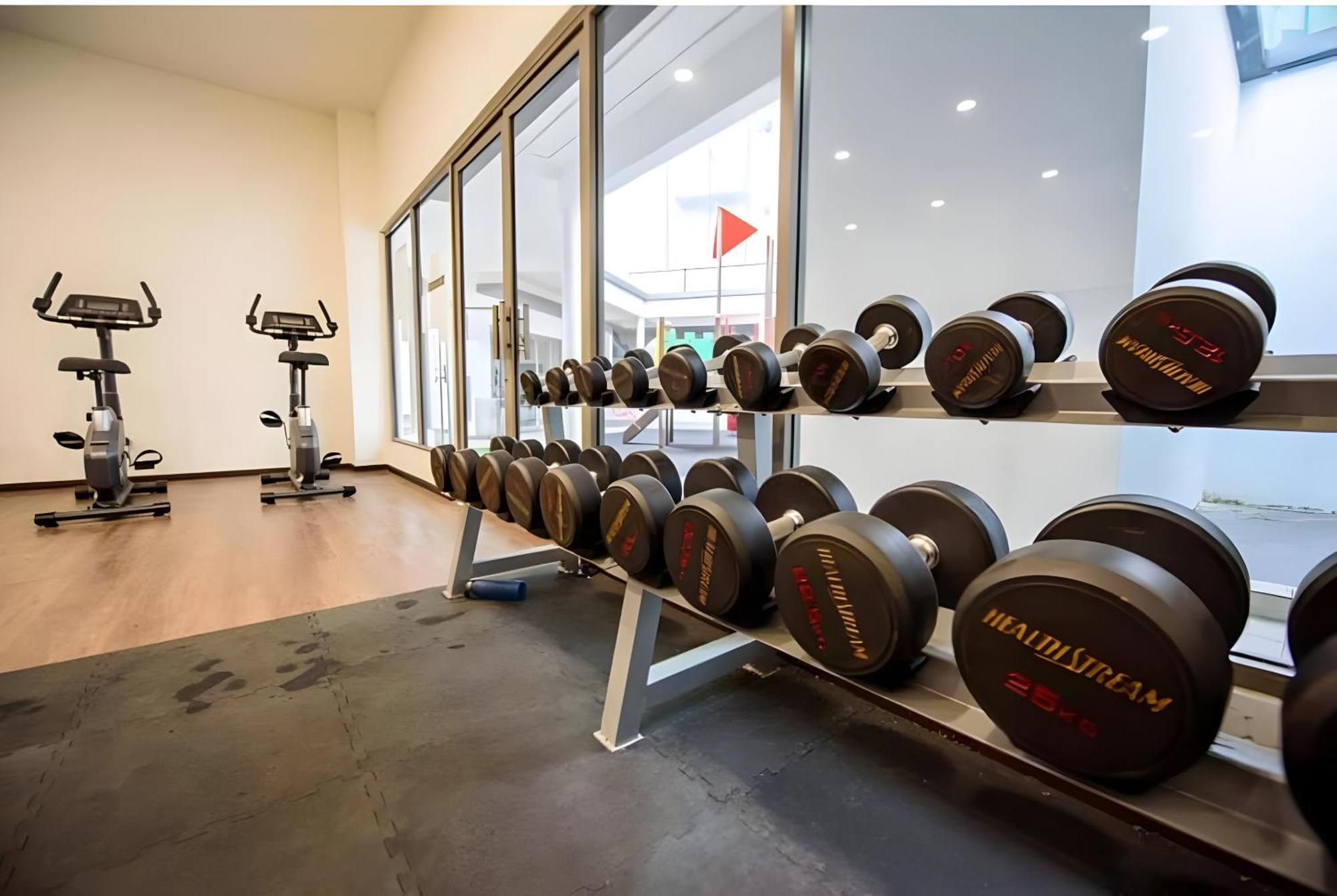 Serene Industrial Family Retreat 2-7pax &sunrise View Apartment
