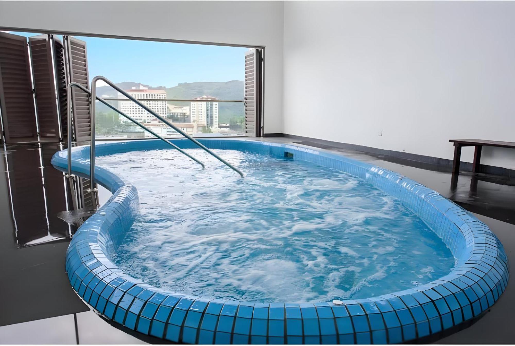 Serene Industrial Family Retreat 2-7pax &sunrise View Apartment