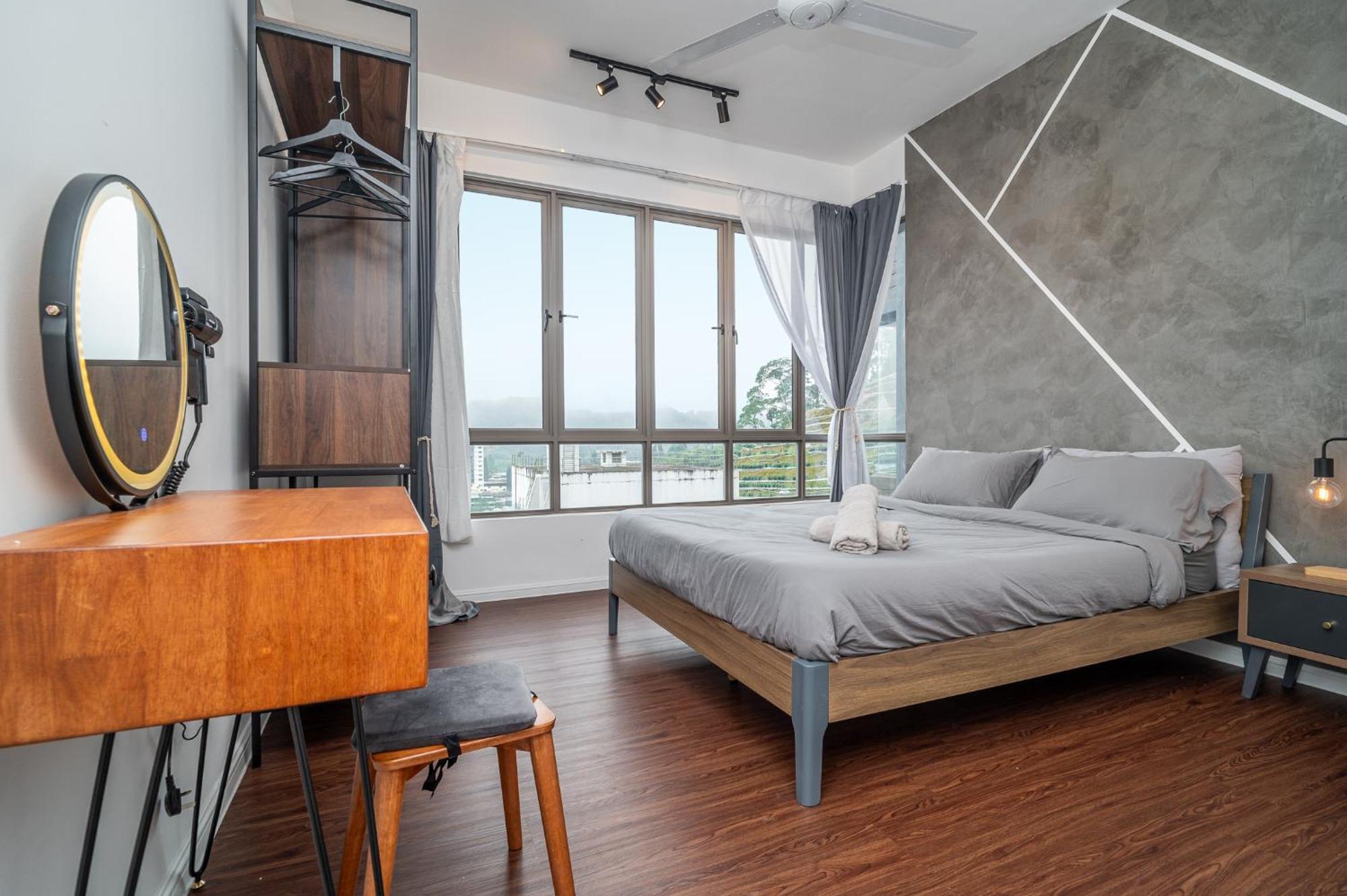 Serene Industrial Family Retreat 2-7pax &sunrise View